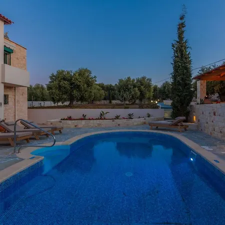 Dafni With Private Pool